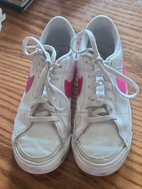 Girls NIke Shoes